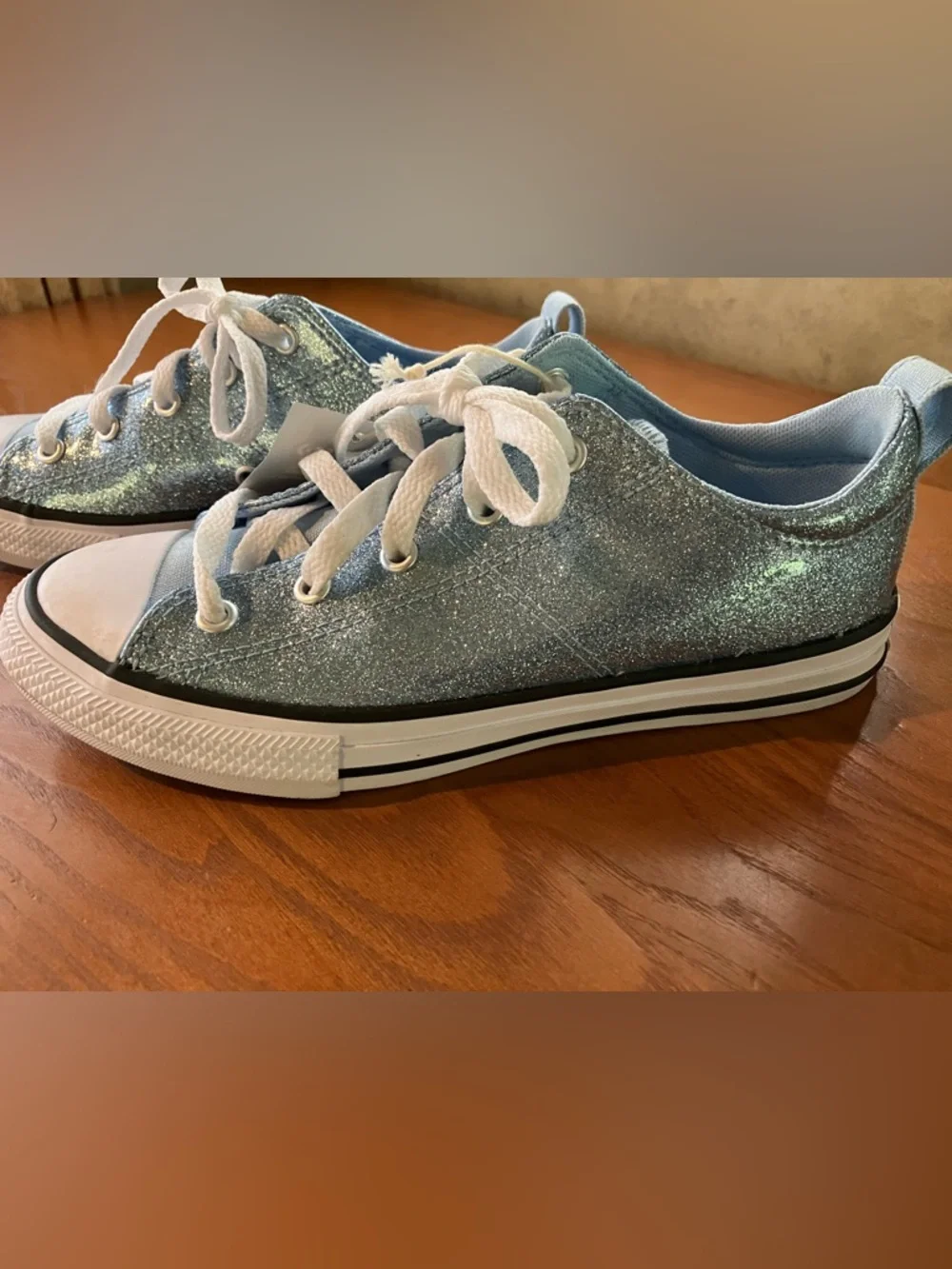 Converse Kids Chuck Taylor Allstar Madison Low Tops Size 3 NEW